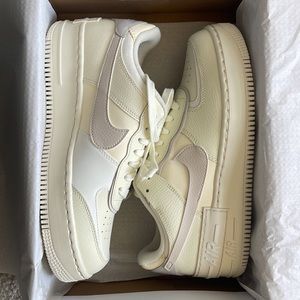 Nike Women's Air Force 1 Shadow